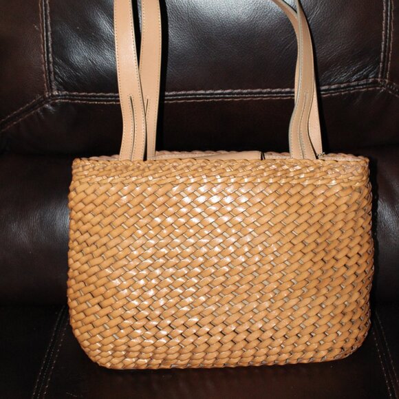 Fossil Tan woven shoulder bag - Picture 1 of 6